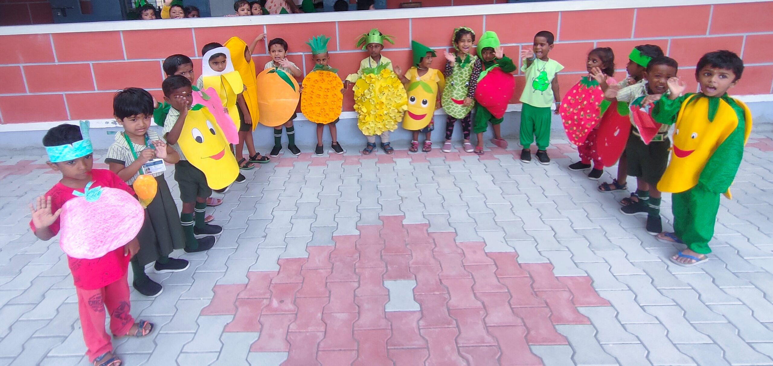 Fruit & Vegetable Costumes for Kids - Homemade Fancy Dresses | Fancy dress  costumes kids, Fruit costumes, Vegetable costumes